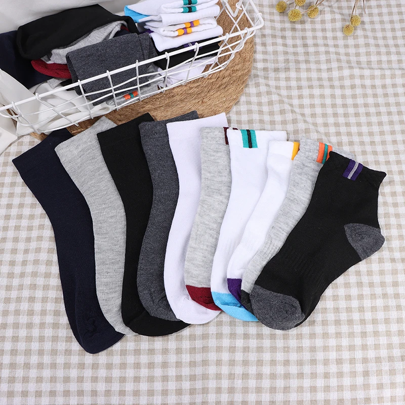 

5 Pairs Cotton Socks All Seasons Socks Men's Solid Color Socks for Autumn Winter