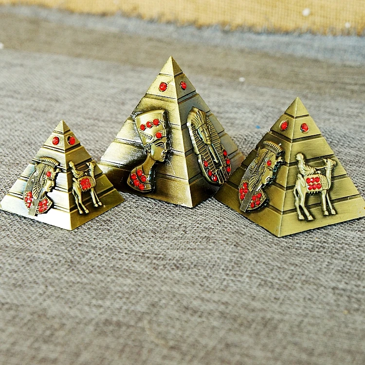 

ElimElim Three-piece Egypt Pyramid Figurines Home Ornaments Metal Arts Crafts Room Bar Mini Craft Decoration