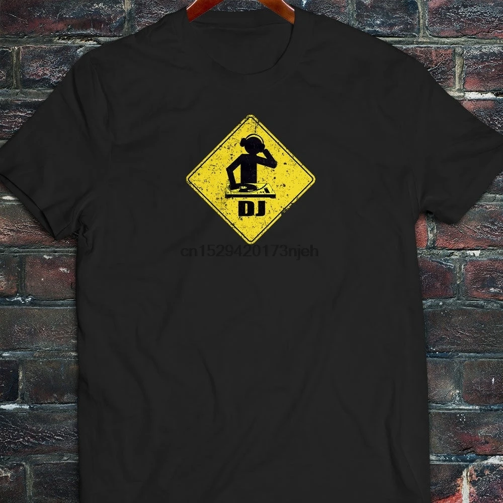 Мужская черная футболка с надписью предупредительный я диджей|Мужские футболки|