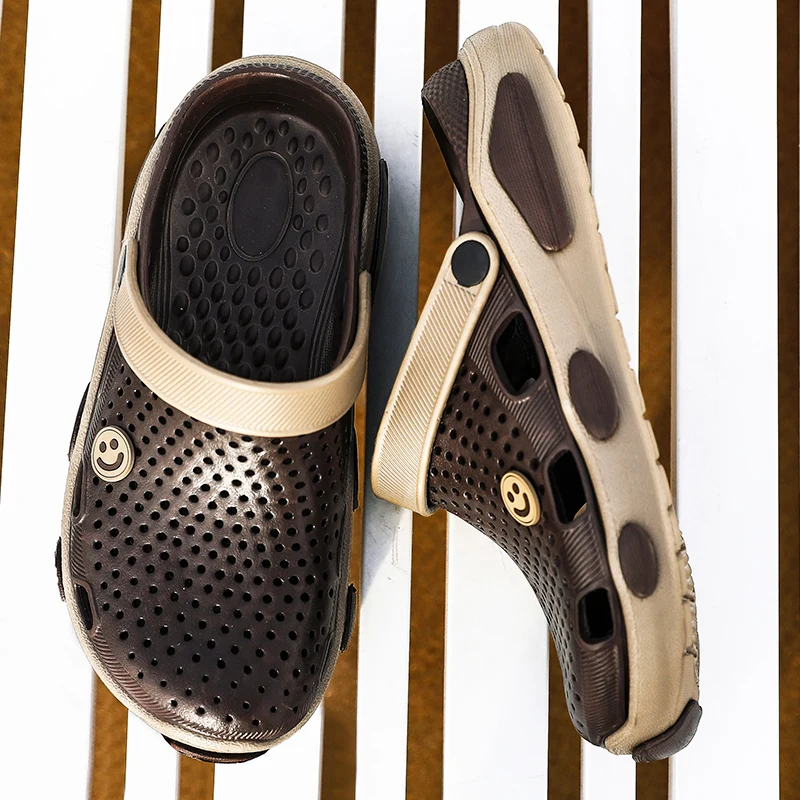 

Coslony Clogs for Men 2020 Summer Sandals Shoes Mules Breathable Beach Slippers Casual Male Water Hollow Jelly Chaussure Homme