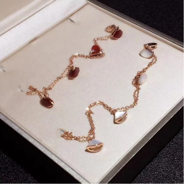 Красный кристалл оболочки юбка кисточкой 925 пробы Серебряная цепочка браслет