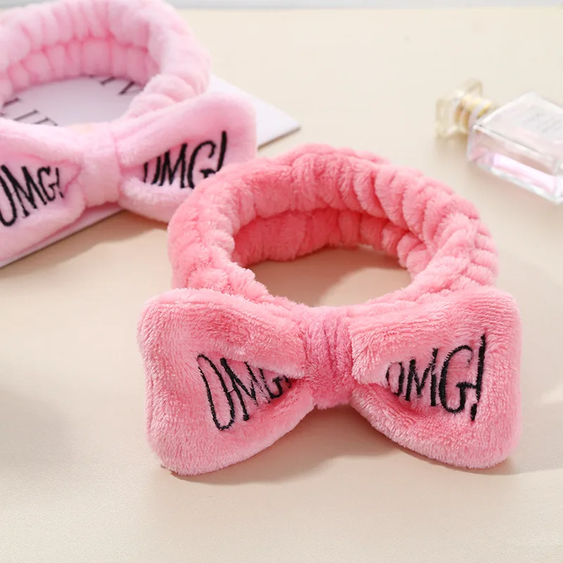 С надписью OMG из флиса кораллового цвета с мягкой повязки для волос женщин и