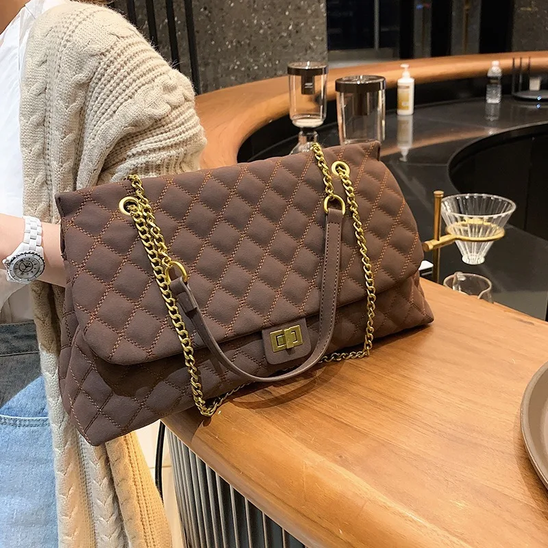 

Chain Women Shoulder Bag Large Capacity Lady Crossbody Bags Casual Women Hand Bag Luxury Satchel Handbag Fashionable Women Bags