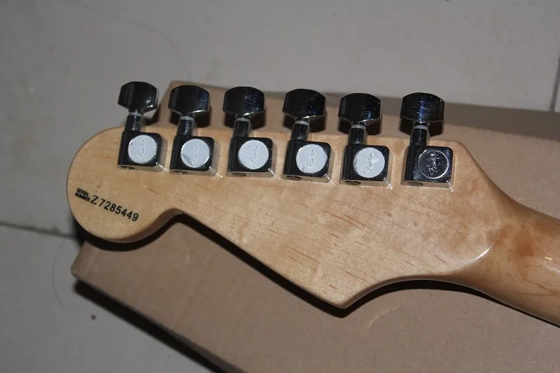 Оптовая продажа гитары Новое поступление модель STR электрическая гитара