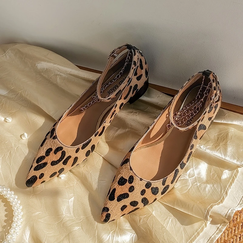 

2021 new Women's Shoes Buckle Leopard Women Pumps Leather Shallow Fashion Low-heeled Shoes Sexy Pointed Toe Women's Party Shoes
