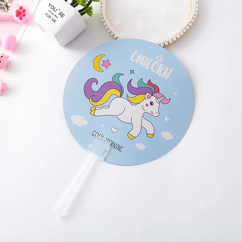 Unicorn 1 шт. портативный милый мультфильм круглый Единорог Леопард кактус тема вентиляторы пластиковые Летние Детские ручной вентилятор сувениры для вечеринки ко дню рождения - Цвет: Unicorn