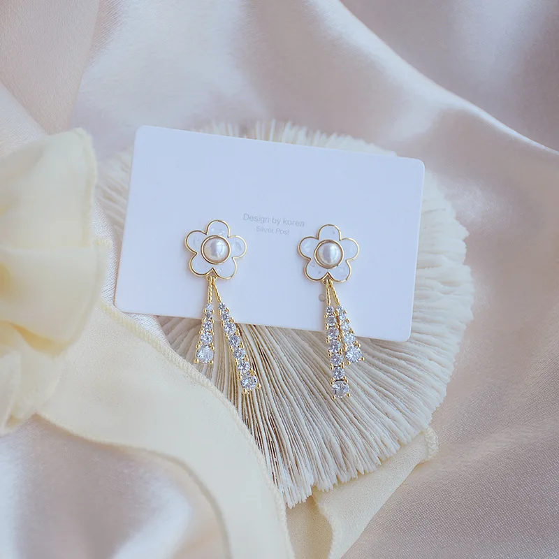 

New Fashion Brand Jewelry Crystal Flower Stud Earrings for Women Elegant Long Earrings