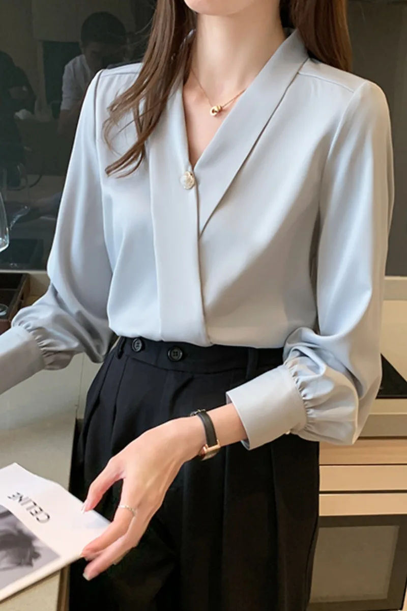 

Professional temperament satin chiffon shirt female spring and autumn 2021 new Korean Joker slim slim anti-wrinkle shirt