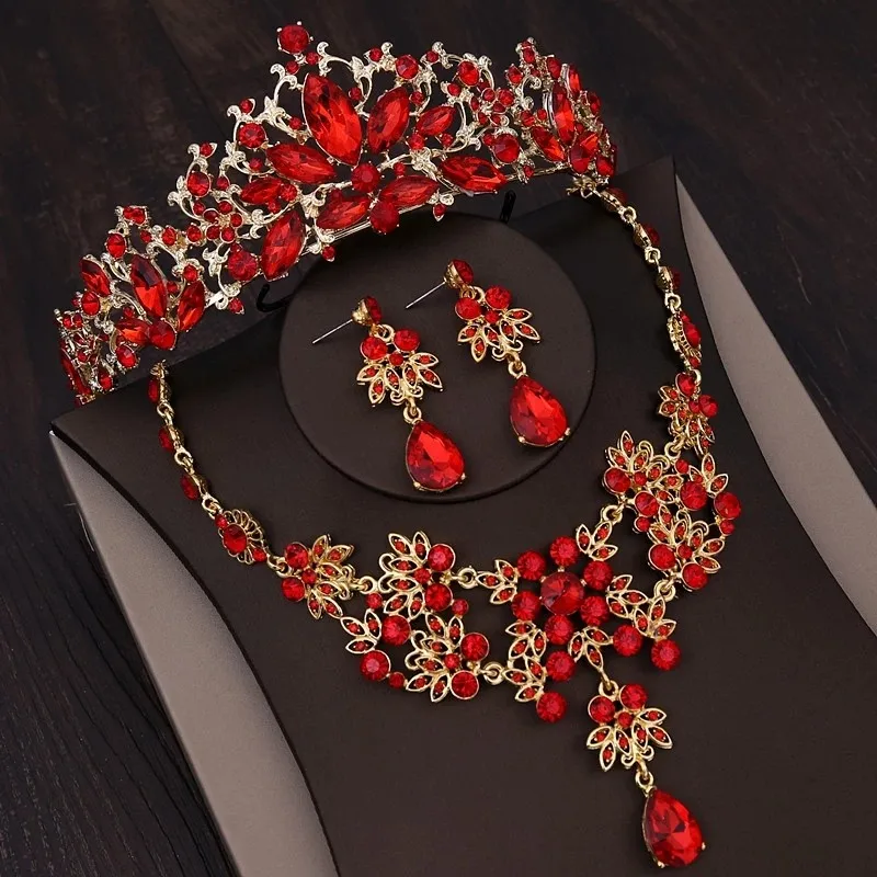 3Pcs Jewelry Set Барокко Золотой Цвет Свадебные Ювелирные наборы Стразы Корона ожерелье серьги для женщин Винтаж Красный Кристалл Свадебные аксессуары для волос - Окраска металла: 3Pcs Jewelry Set
