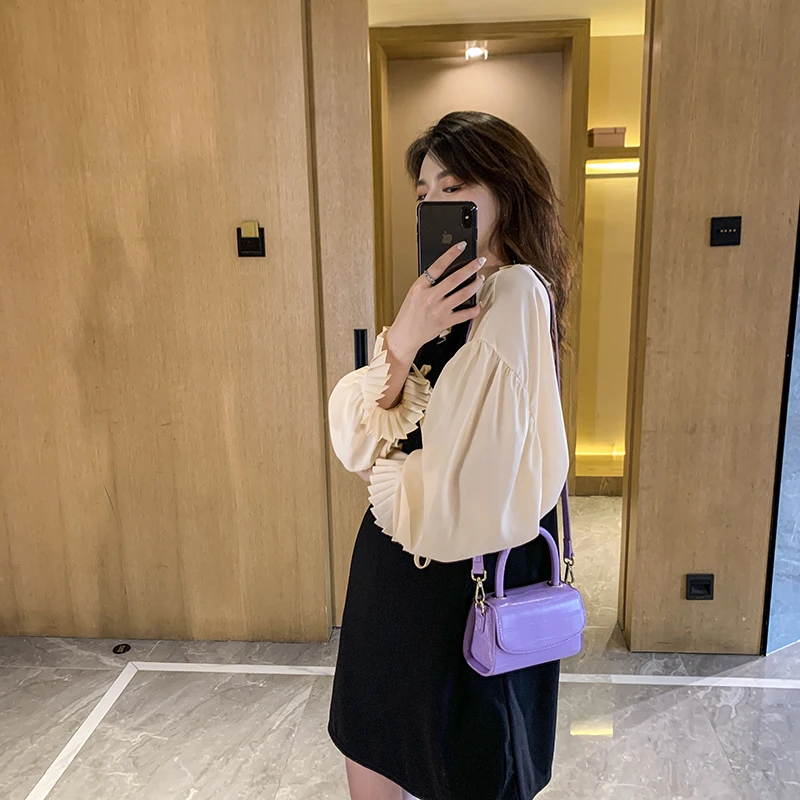 

2021 New Crocodile Pattern Retro Diagonal One-shoulder Mini Square Bag Fashion All-match Female Bag Light Travel Shopping