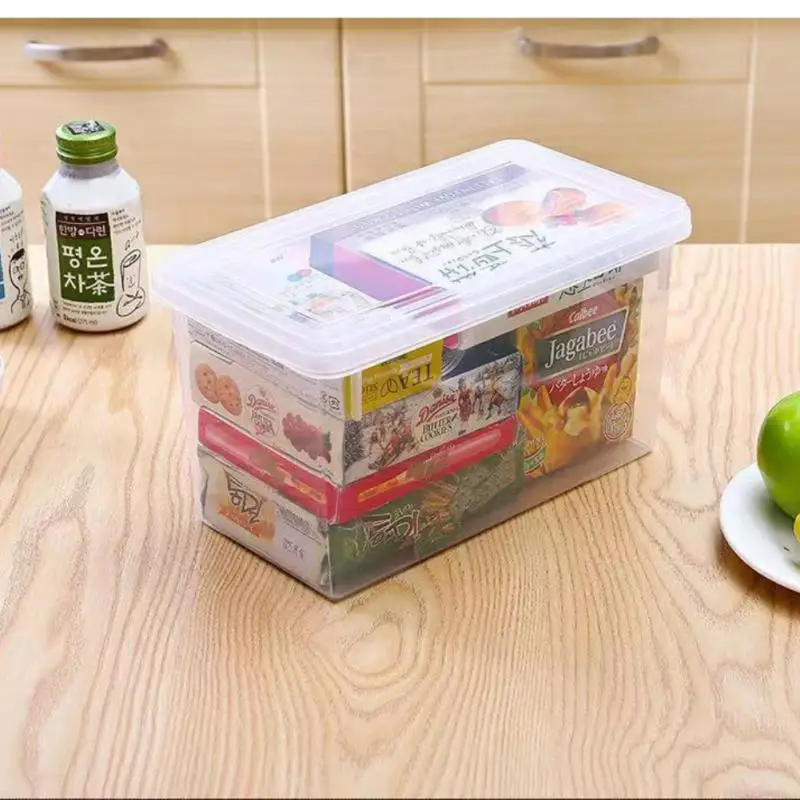 Пластиковый контейнер для хранения пищевых продуктов с крышкой и ручкой