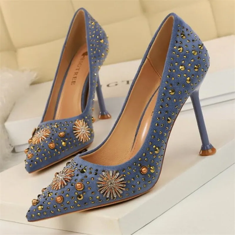 

2021 new women's shoes sexy rhinestone metal decoration suede pumps single shoes wedding shoes 10CM stiletto heels 3-11 12
