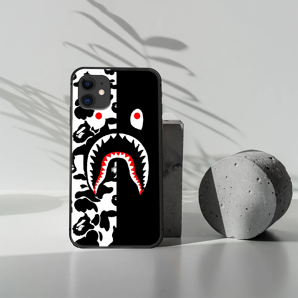 

Camouflage Pattern Brand Phone Case Cover Hull For iphone 5 5s se 2020 6 6s 7 8 12 mini plus X XS XR 11 PRO MAX black Shell