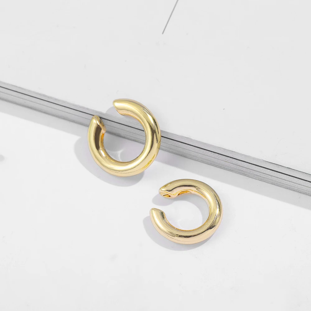 Женские круглые серьги клипсы с разноцветными кристаллами в стиле бохо модные