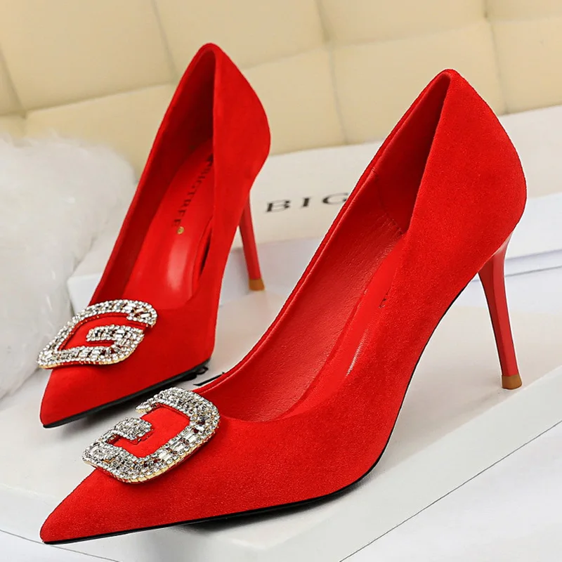 Модная новинка Женские туфли-лодочки пикантные туфли на выход металлические