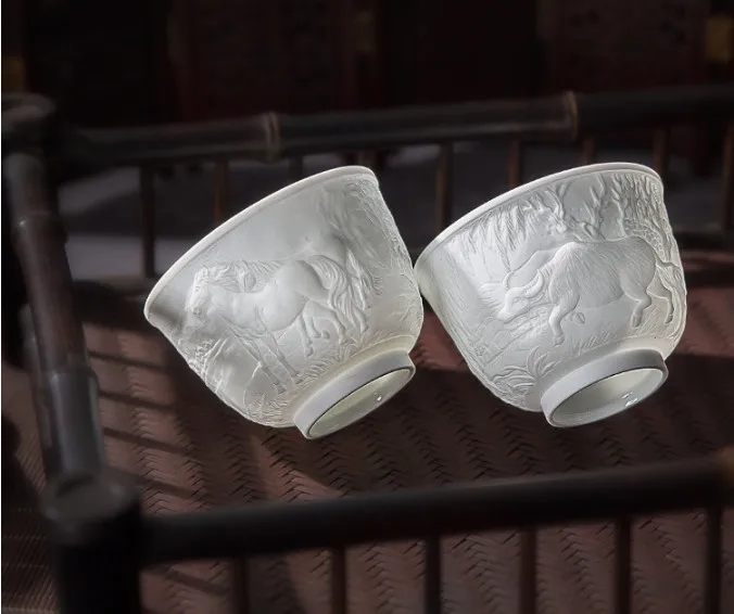 Китайский стиль 12 Благоприятный Зодиак керамические резинки 3D чайная чашка кунг-фу чай пуэр фарфоровая чайная чашка набор чайная церемония подарки 100 мл