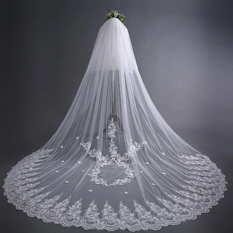 

Bridal Veils 2020 New Bridal Real Photo Lace Edge Two-layer Luxury Lace Appliqued Blusher Veil Wedding Veil With Comb