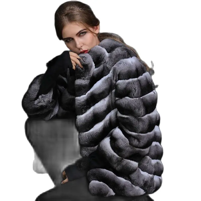 Рисунок 3 - Модная зимняя парка из натурального меха шиншиллы