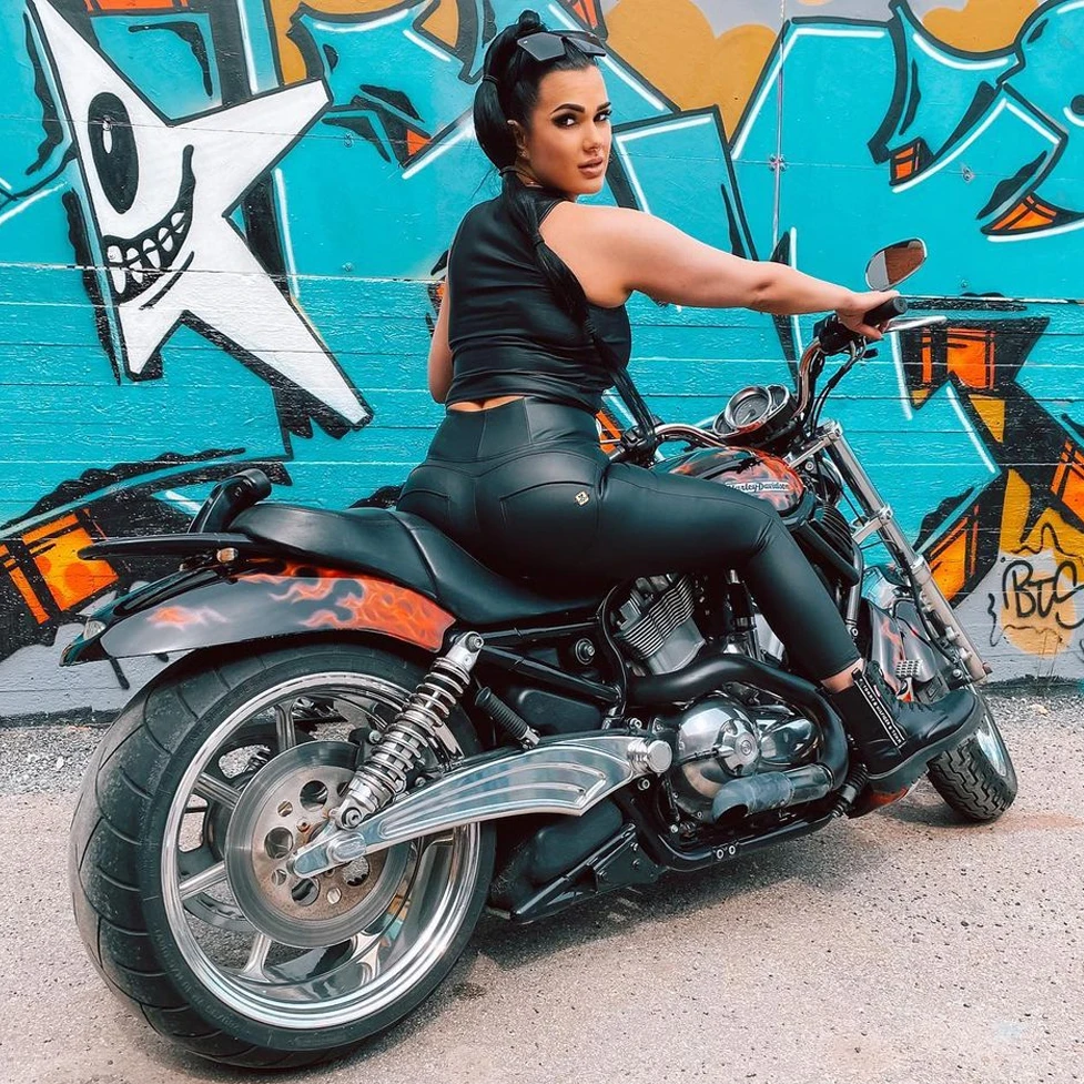 

Женские мотоциклетные леггинсы Shascullfites Melody, черные кожаные штаны с высокой талией и меховой подкладкой