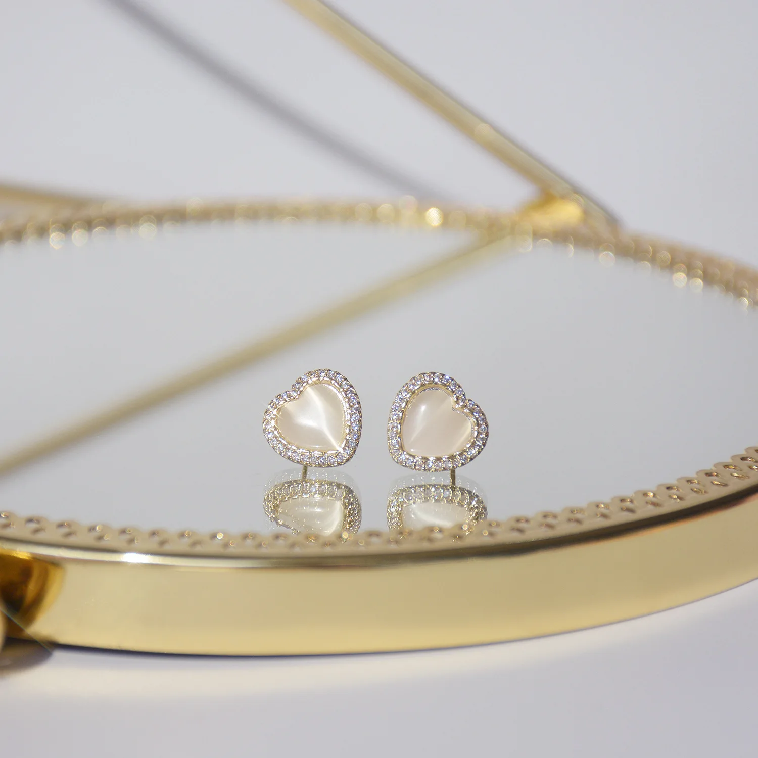 

Romantic S925 Silver Needle Opal Love Earrings Ins Hot Sale Date To Send Girlfriend Birthday Gift Ladies Jewelry