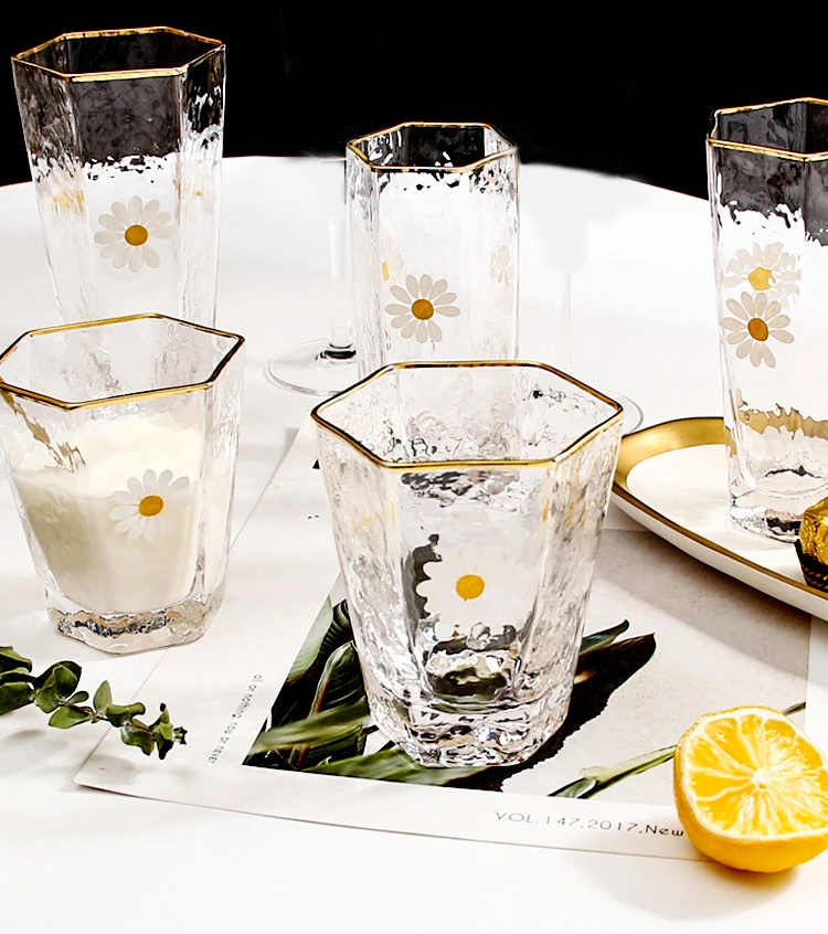 

Fresh Style Ins Lovely Daisy Gold Glass Hand Painted Design Hexagon Wine Water Coffee Glass Cup