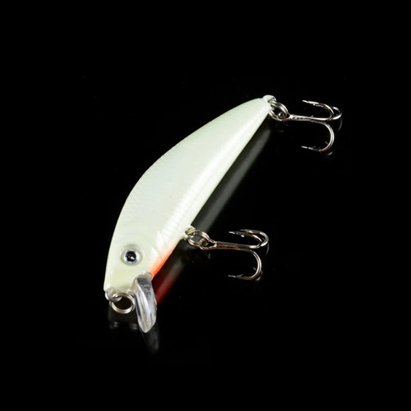 

1PC Minnow Fishing Lure 7cm/8g 3D Luminous Night Fishing Bait Plastic+Enviropaints Hard Lures With Two Treble Hooks