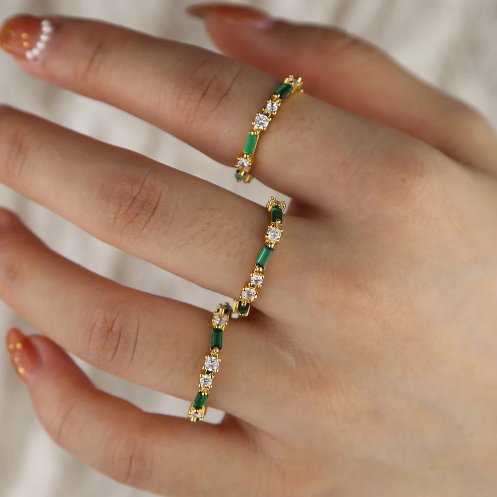 Блестящее яркое зеленое cz проложенное крошечное кольцо для женщин Дамское