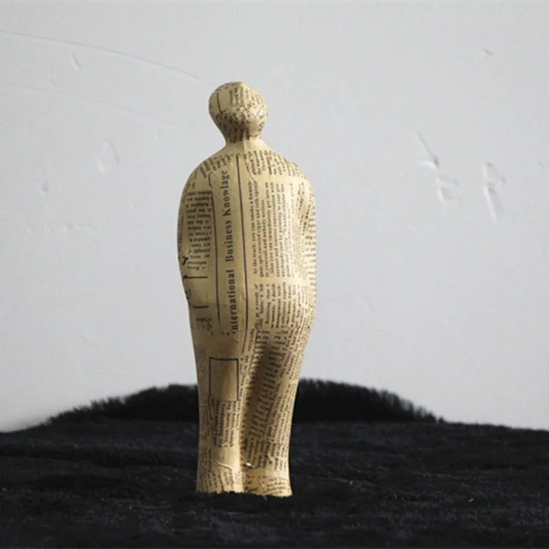 

Modern Simple Newspaper People Resin Decor Creative Hotel Club Abstraction Father And Son Sculpture Home Decor X3475