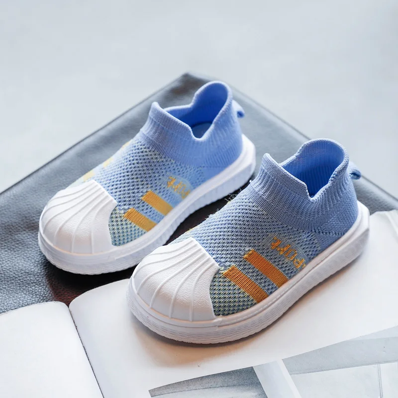 Детская обувь новинка 2020 модная для мальчиков сетчатые мягкие резиновые