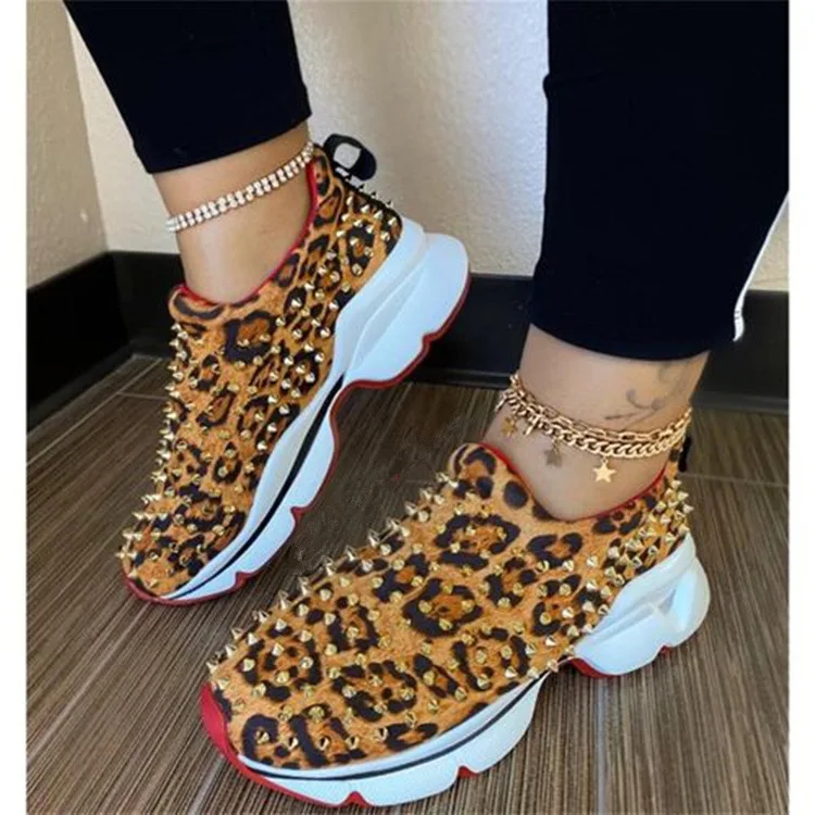 

Ladies Rivet Casual Shoes 2021 Spring Newest Large Size Women's Shoes Cover Feet Flat Shoes Women's Shoes Zapatos De Mujer