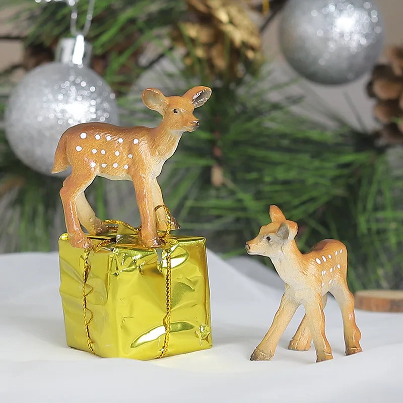 

2 шт., декоративные изделия в виде оленя