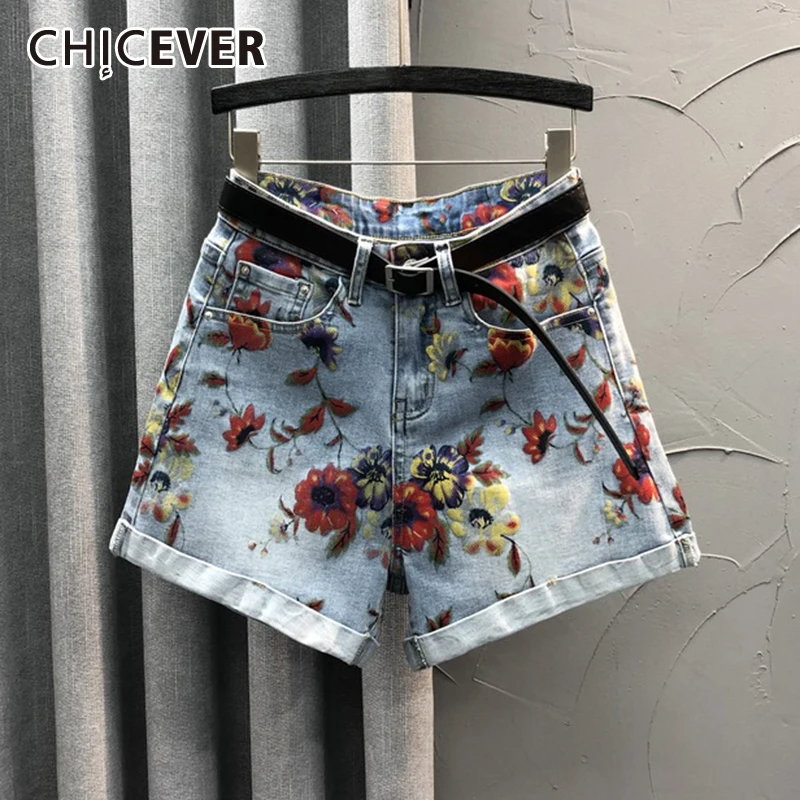 

CHICEVER цветочный хит Цвет джинсовые шорты для женщин с высокой талией в стиле пэчворк, с карманами и свободные шорты женские летние модные, ст...