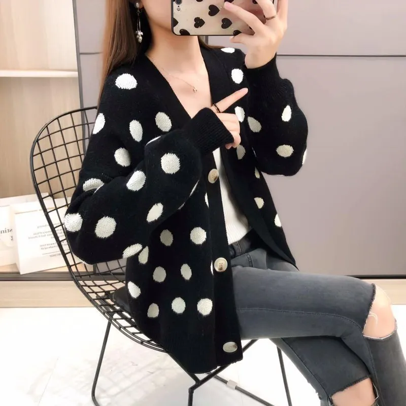 

Knitted cardigan spring and autumn 2020 new Korean loose student V-neck wave point long sleeve sweater women's coat