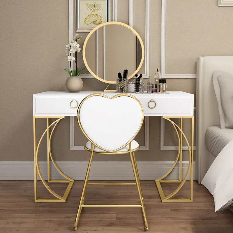 Скандинавская маленькая семейная железная утюжок ветер простые стены мини