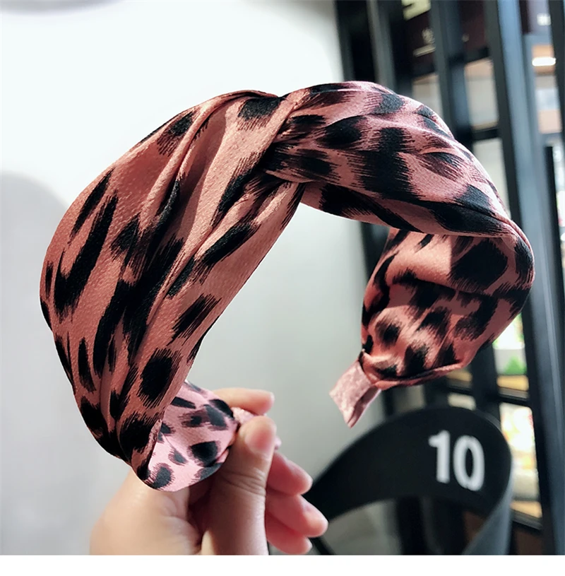 

Korean Vintage Leopard Headband Knot Headdres Hairband for Women Girls Face Wash Headband Hair Accessories Headwear