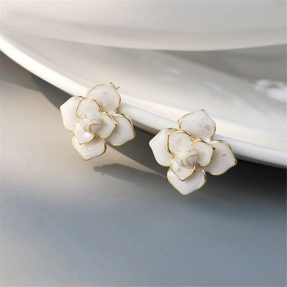 

Vintage flower Camellia Luxury women's earrings Birthday Vintage Three-dimensional petals earrings alloy Women's jewelry