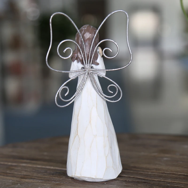 Статуэтка из смолы в скандинавском стиле с крыльями ангела |