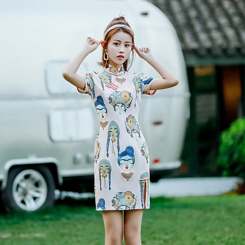 

2021 Women Cheongsam Chinese Dress Vintage Printed Mini Qipao Dresses Traditional Ladies Floral Elegant Dress Quality