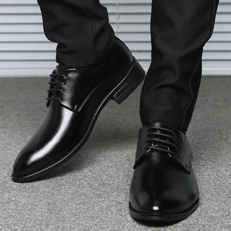 

2021 New Fashion Men Wedding Shoes Office Shoes Men Formal Flats Shoes Men Classic Business Leather Men Dress Shoes