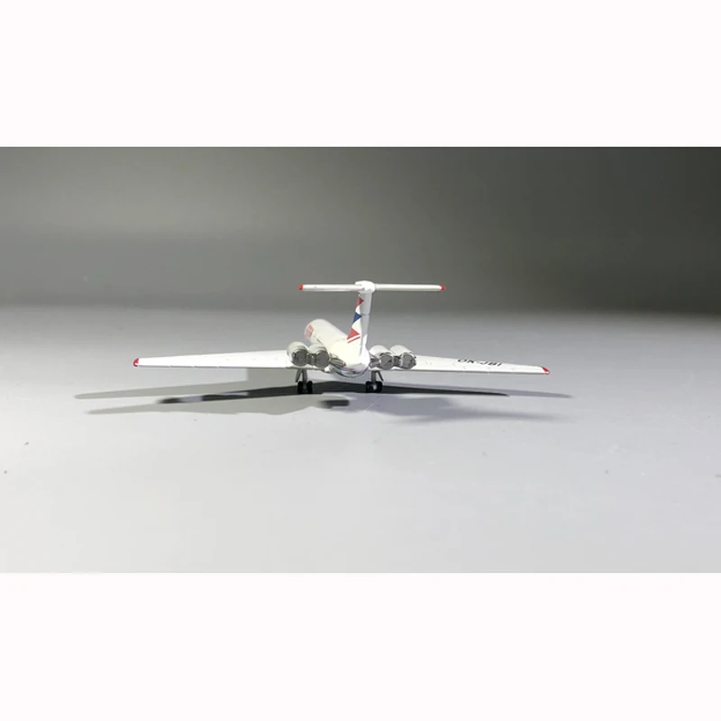 Изысканные 1:500 чешские авиации il-62 il-62m с трёхмерными чертёжами ОК-jbi |