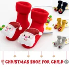 Рождественские красные детские носки, Нескользящие хлопковые носки с мультяшными куклами и колокольчиками, мягкие милые ботинки для новорожденных девочек и мальчиков