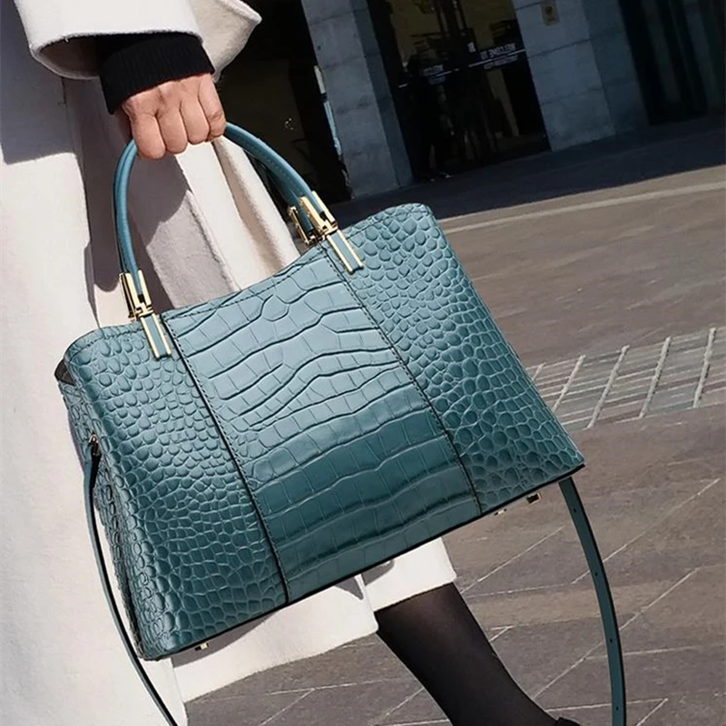 

Сумка из 100% натуральной кожи, новинка 2021, модная и атмосферная портативная Вместительная женская сумка-мессенджер на одно плечо, кошельки