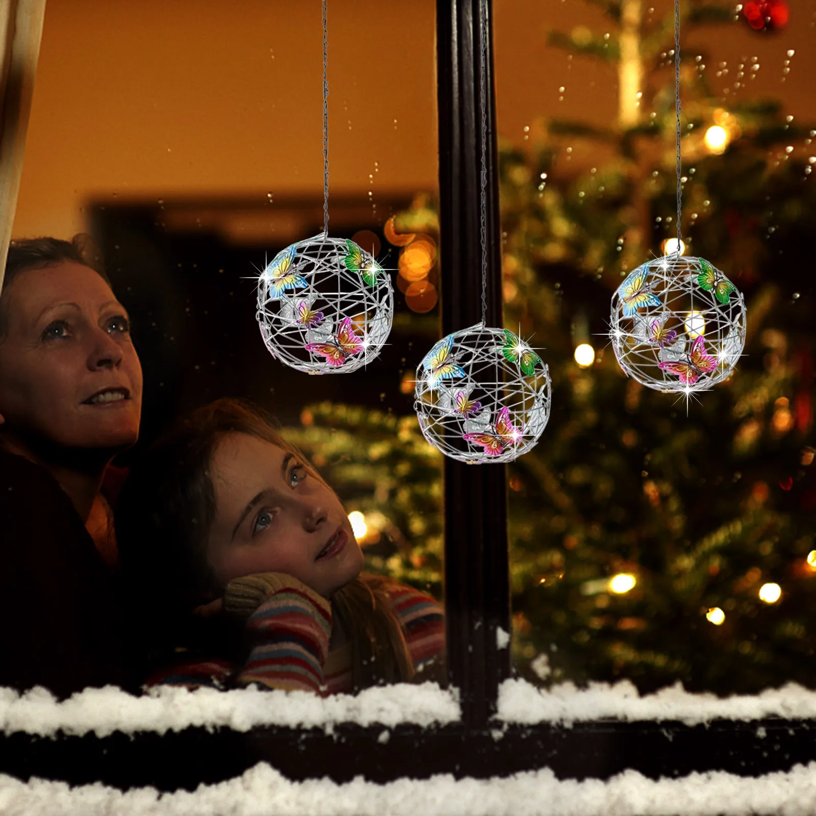 

New Wind Weather Solar Butterfly Lighted Pendant Hanging Mesh Orb With Colorful Butterfly Hanging Tennis Ball Garden Decoration