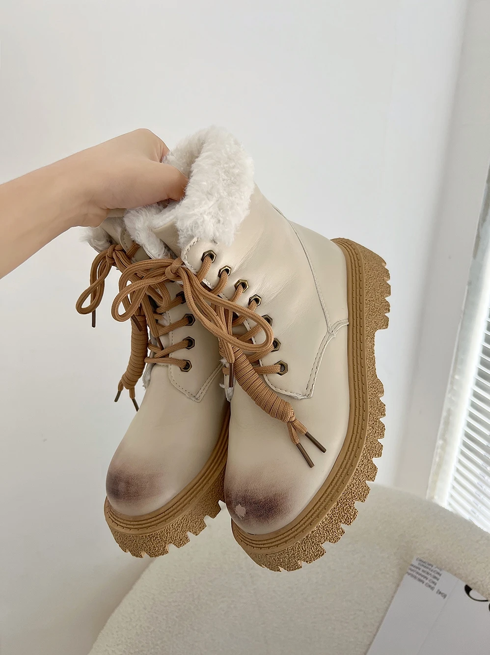 

Брендовая женская обувь, зимние ботинки, женские ботинки на молнии с круглым носком, женские модные базовые короткие плюшевые ботильоны в с...