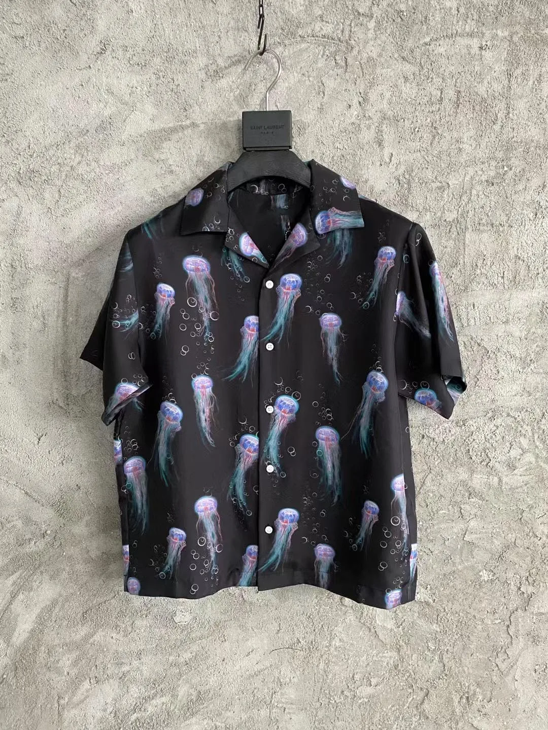 

Men Jelly prints short sleeve real silk shirt