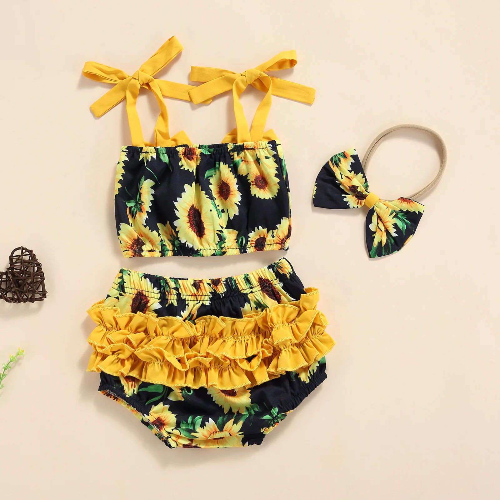 

Summer Sweet Style Baby Girls 3Pcs Outfit Sunflower Printing Sleeveless Suspender Short Tops + Shorts + Bow Headwear Set