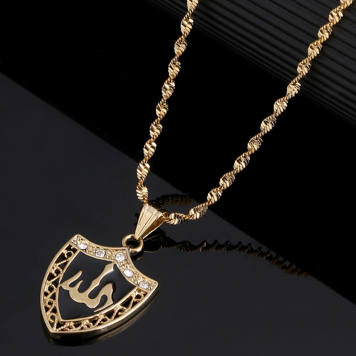 Ювелирные изделия в арабском стиле Стразы золотого цвета|Ожерелья с подвеской| |