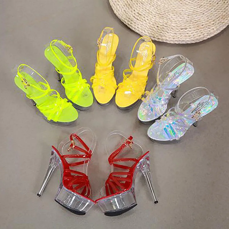 Летние модельные туфли на платформе 5 см и высоком каблуке 15 с леопардовым