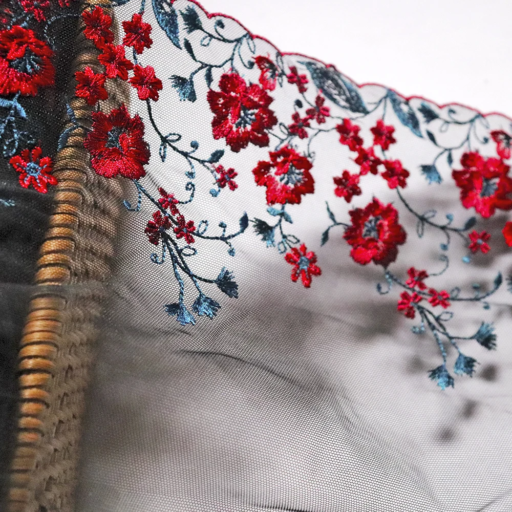 1 метр 40 см ширина красный цветочный синий листья вышитый кружевной отделкой