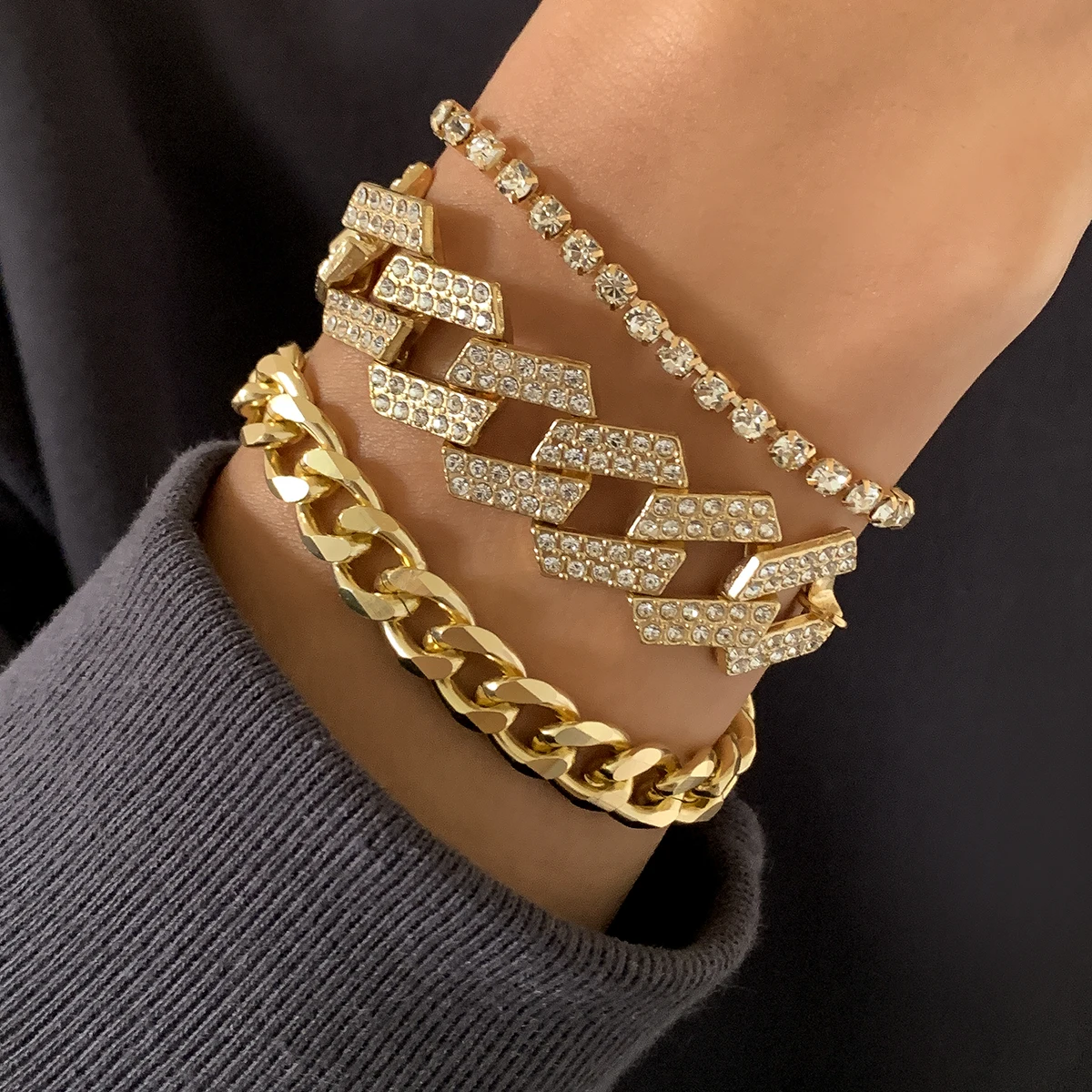 

Miami Cuban Iced Out Rhinestone Bracelets For Women Punk Multi Layer Tennis Chain Link Bracelet Adjustable Luxury Jewelry Gift